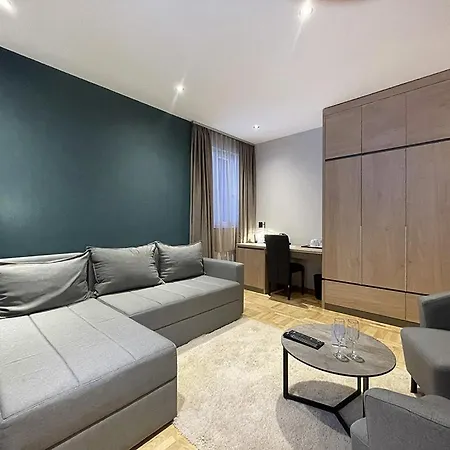 Hotel Kraljevi Cardaci