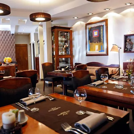 Hotel Kraljevi Cardaci 4*