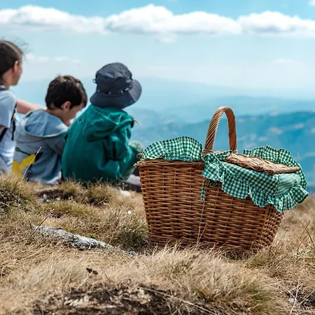 Hotel Kraljevi Cardaci 4*