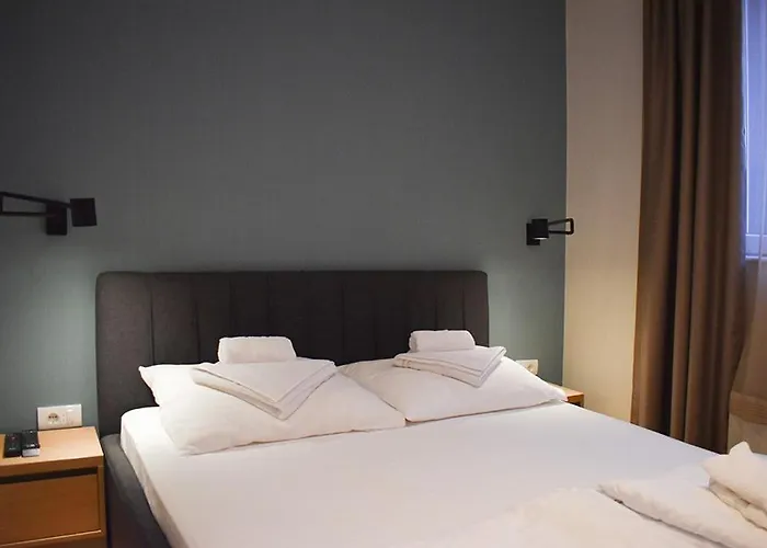 Kraljevi Cardaci Hotel 4*